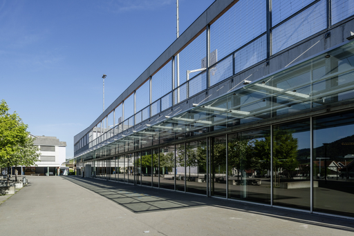 1 Aussenansicht Dreifachhalle/Musikschule Hofmatt